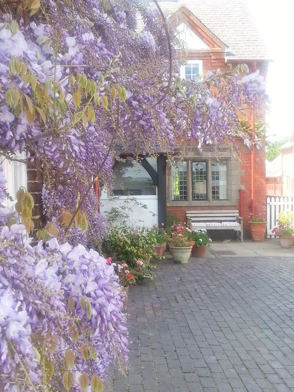 Cotton Farm Bed and Breakfast Chester Exterior foto